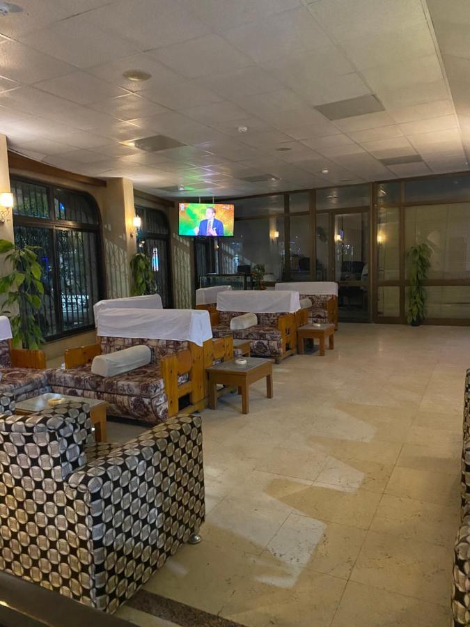 Shady Hotel Luxor Esterno foto
